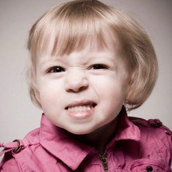 Ребёнок скрипит зубами во сне